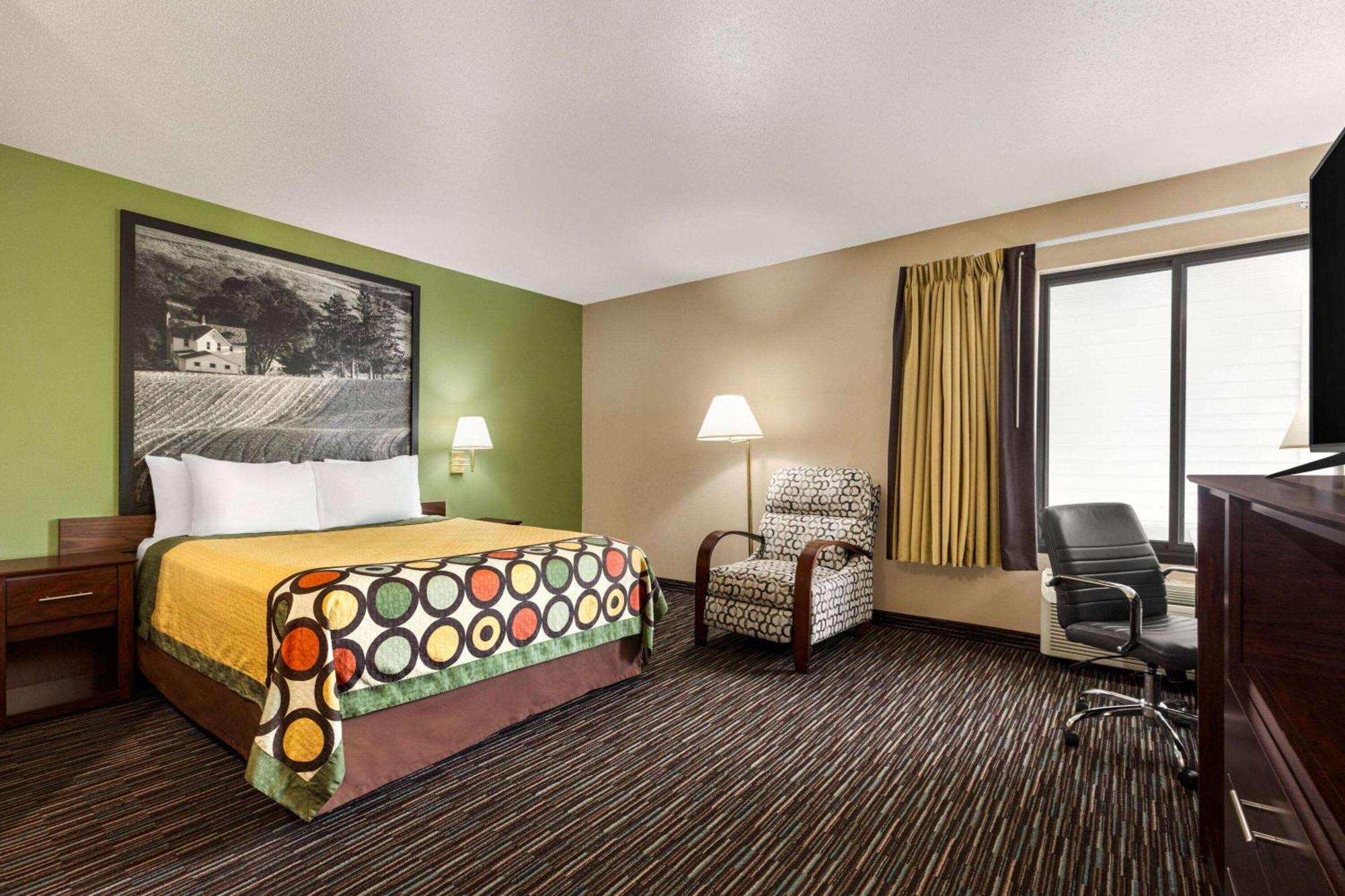 Hotel Super 8 By Wyndham Germantown/Milwaukee Extérieur photo